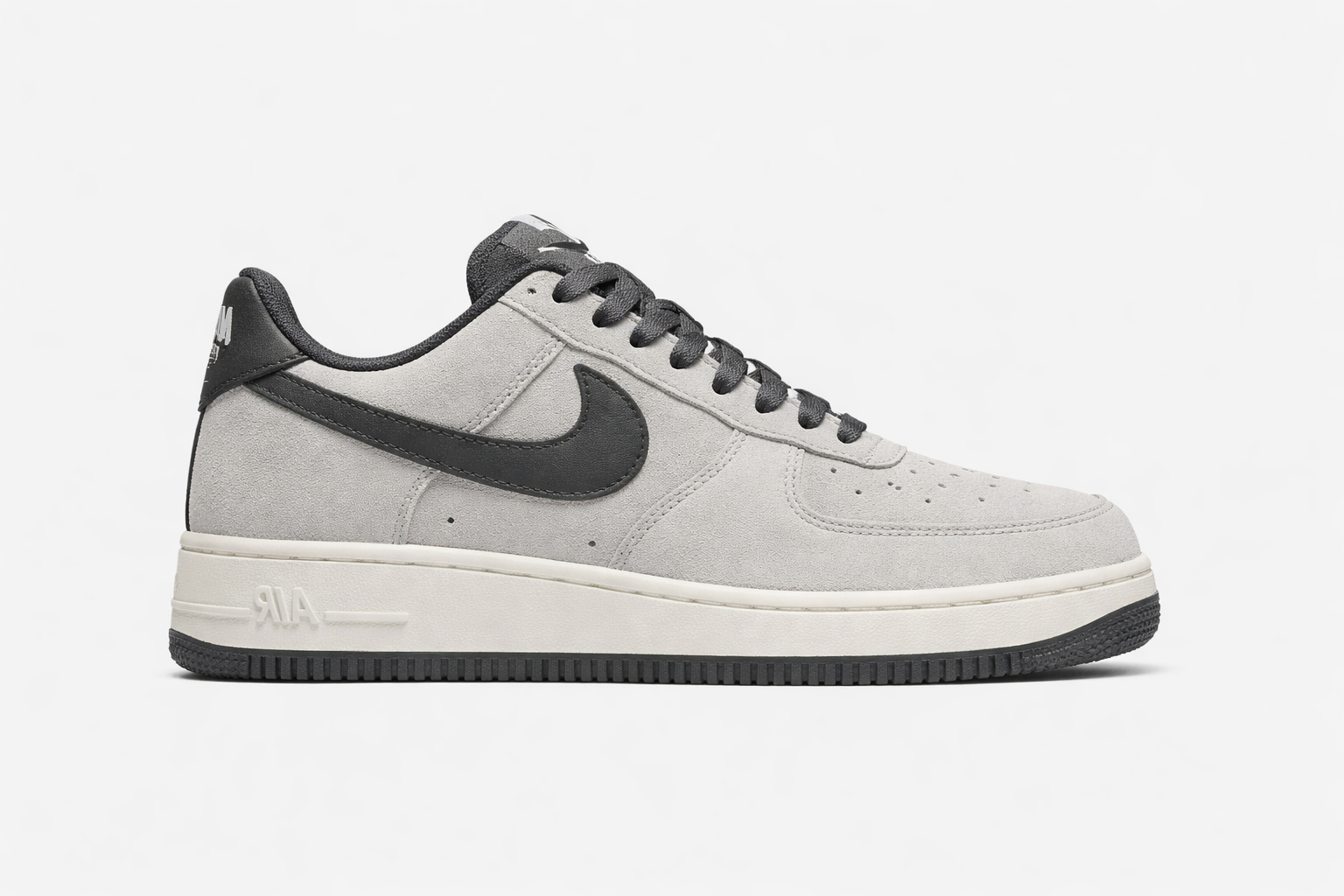 AF1 Cinza Claro e Preto (Modelo 2026)