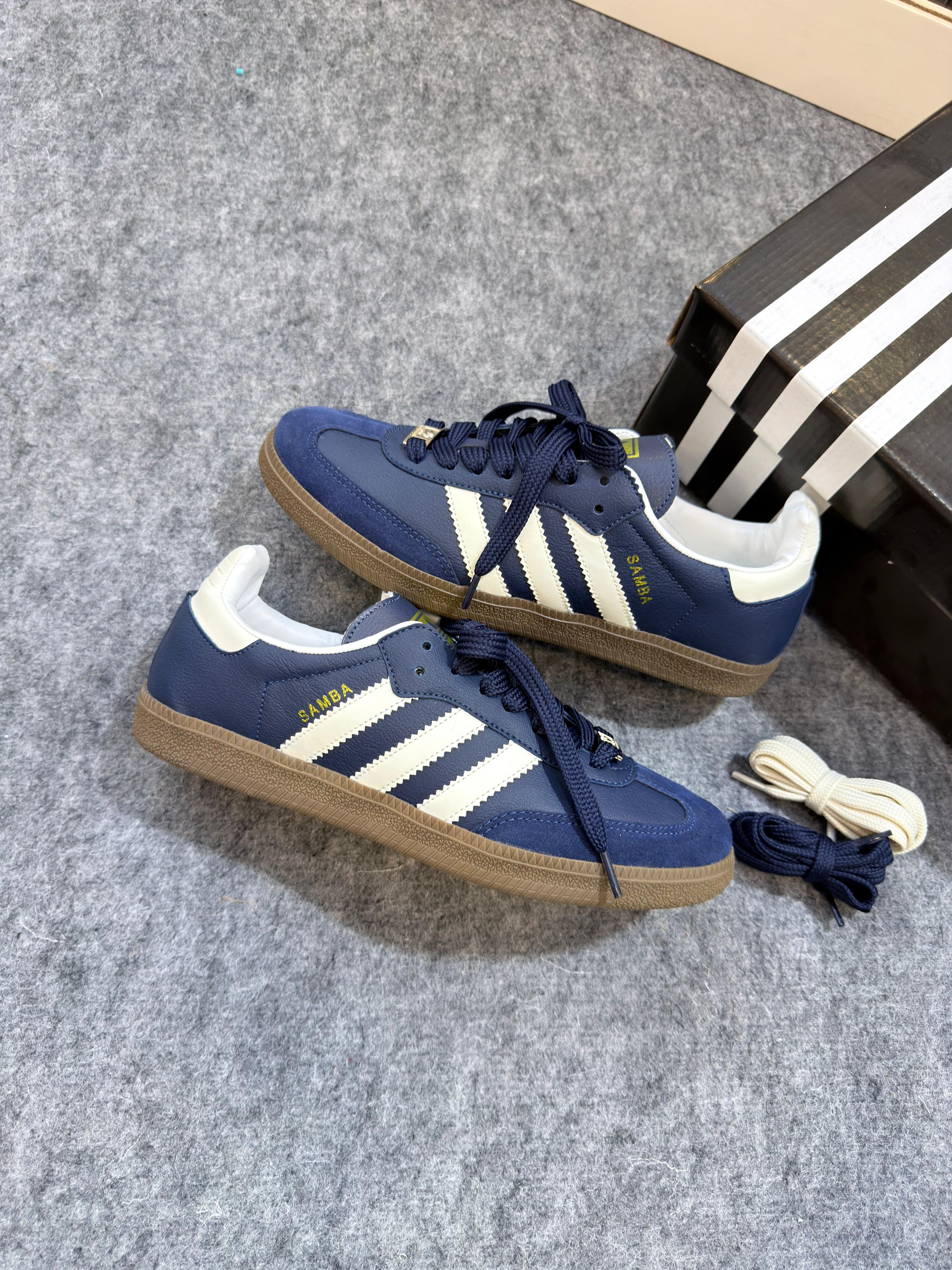 ADDS Samba Navy Blue