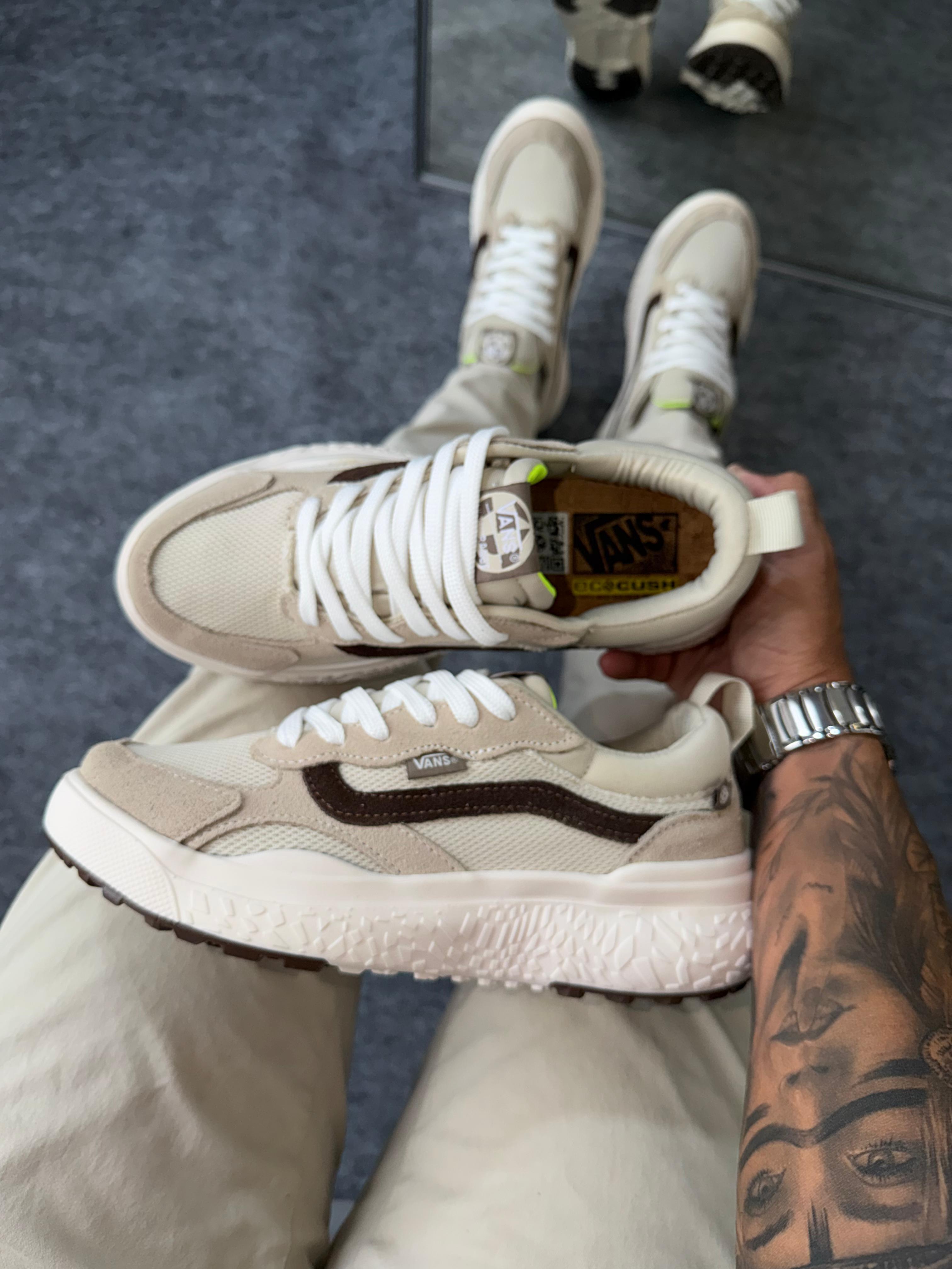 VNS NEO BRANCO/MARROM (LANÇAMENTO)