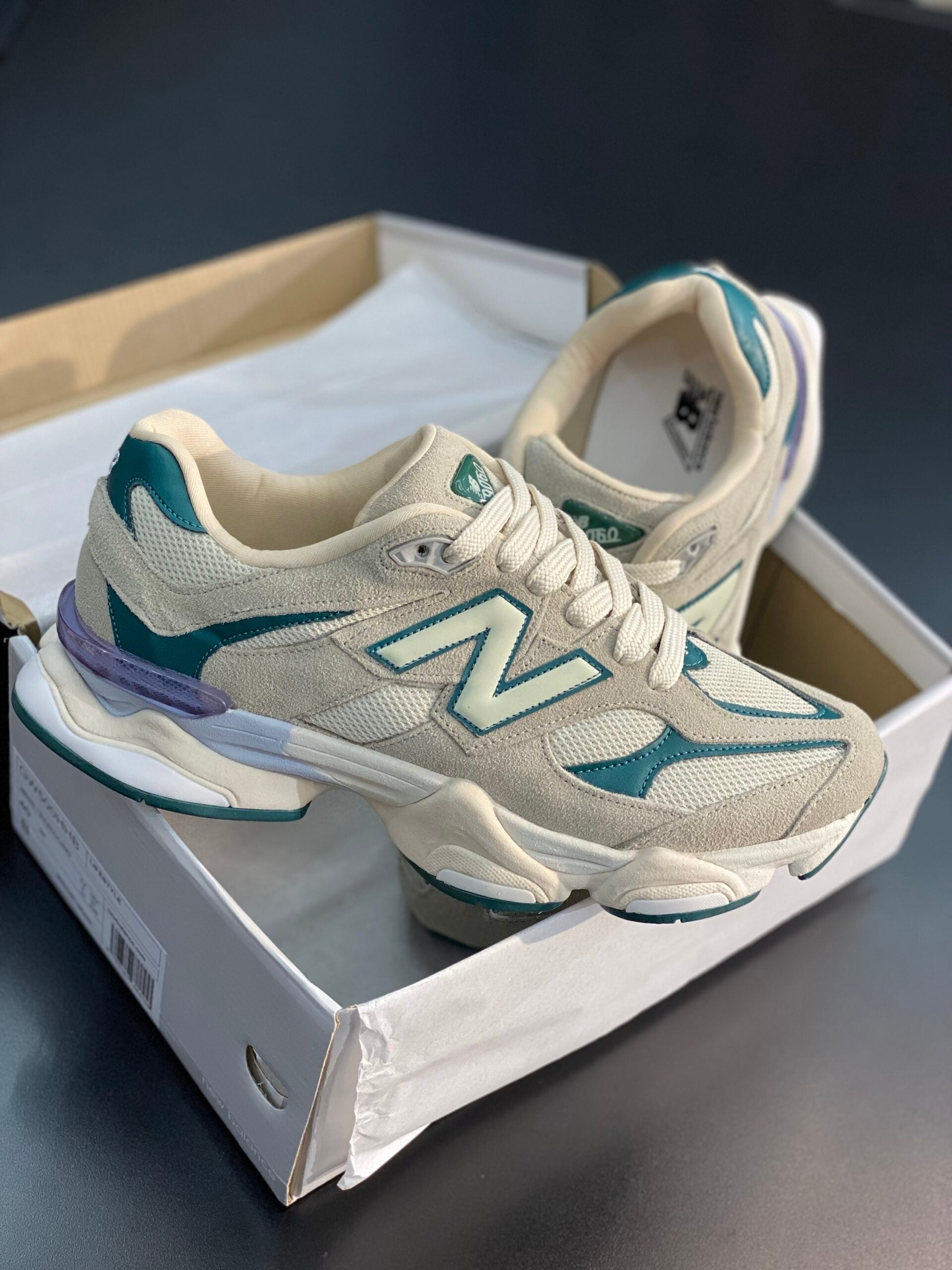 NB 9060 GREEN CREAM