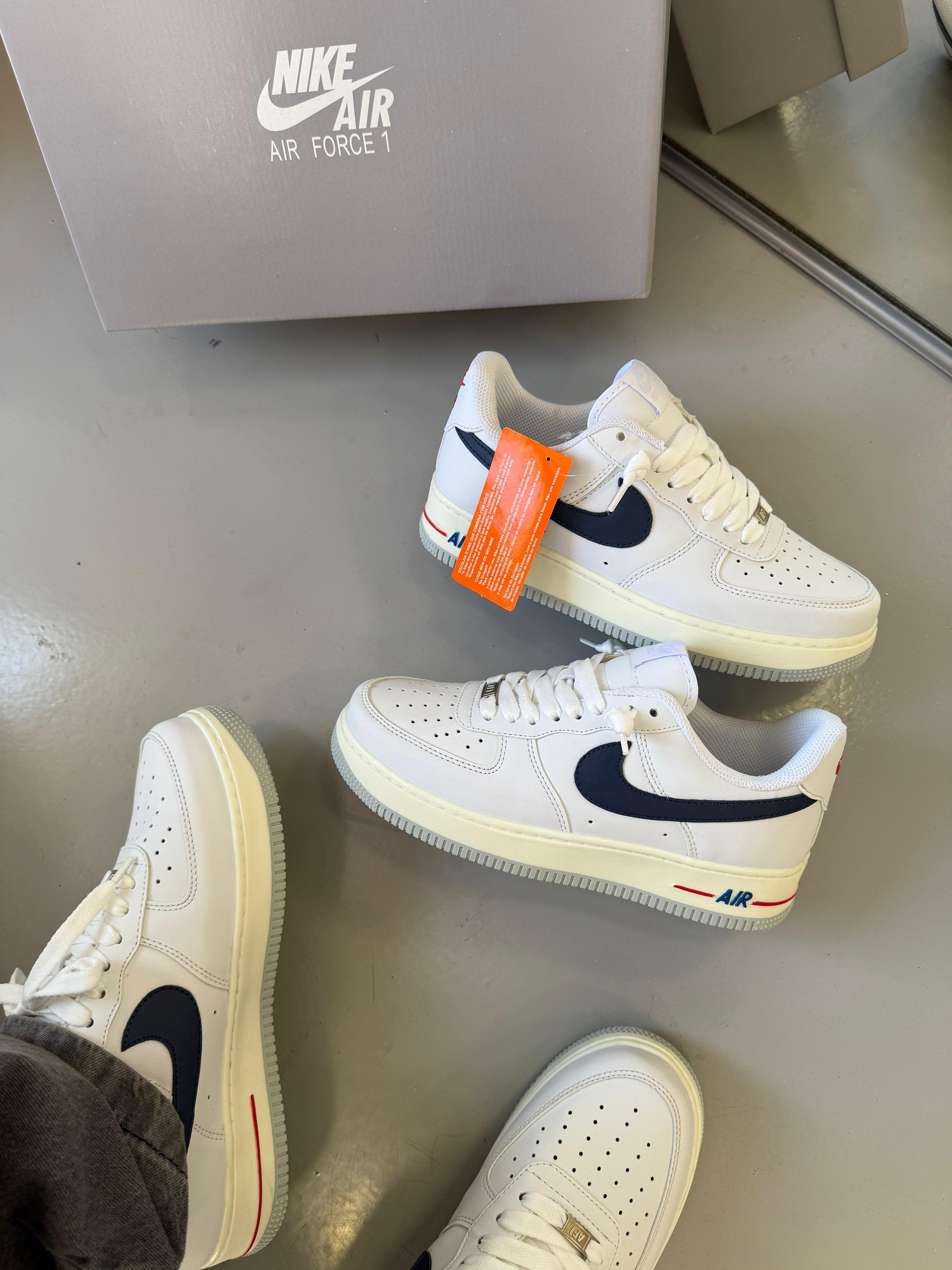 AF1 Branco LV8 Obsidian