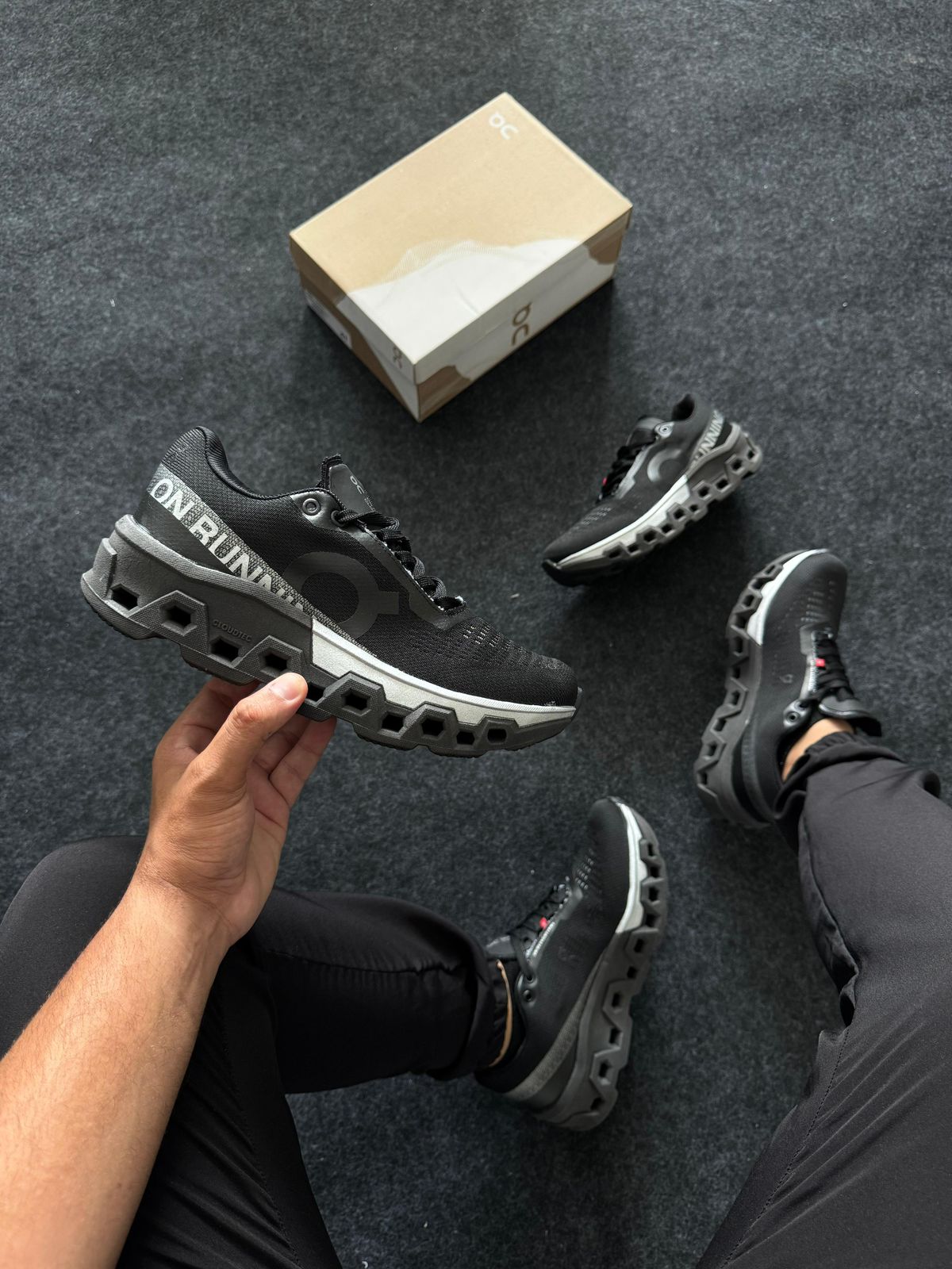 ON Cloudmonster 2 Preto