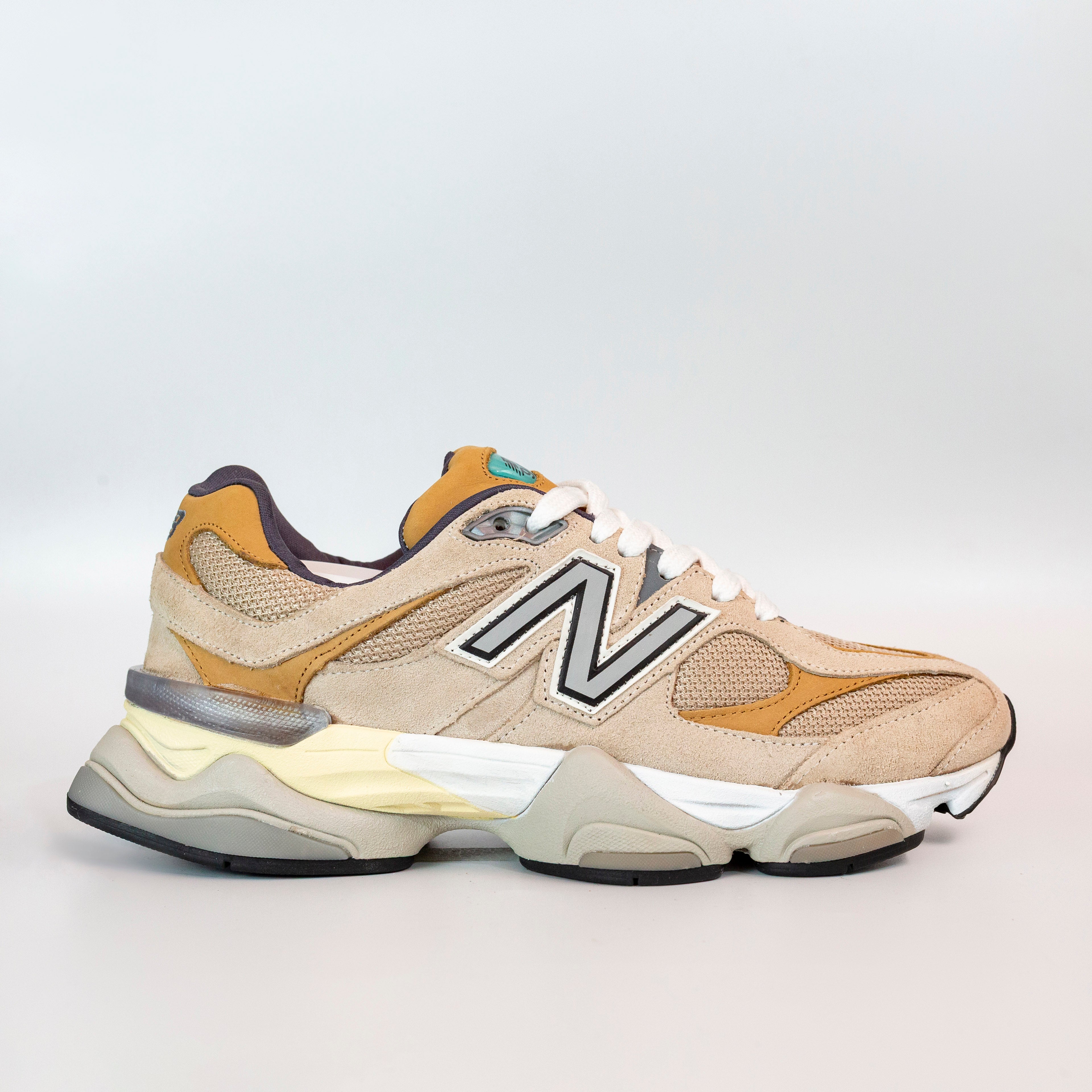 NB 9060 Brown Sea Salt