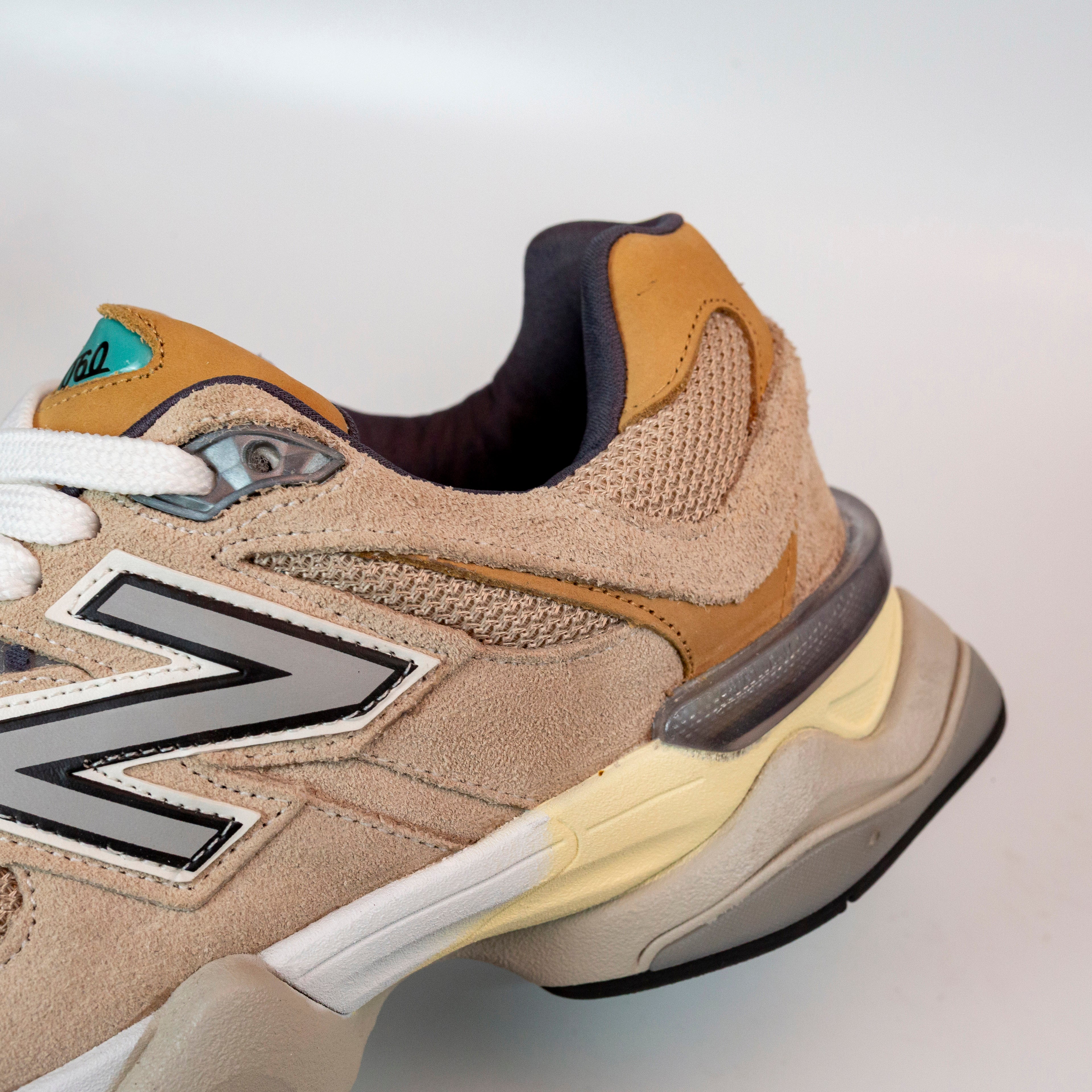 NB 9060 Brown Sea Salt