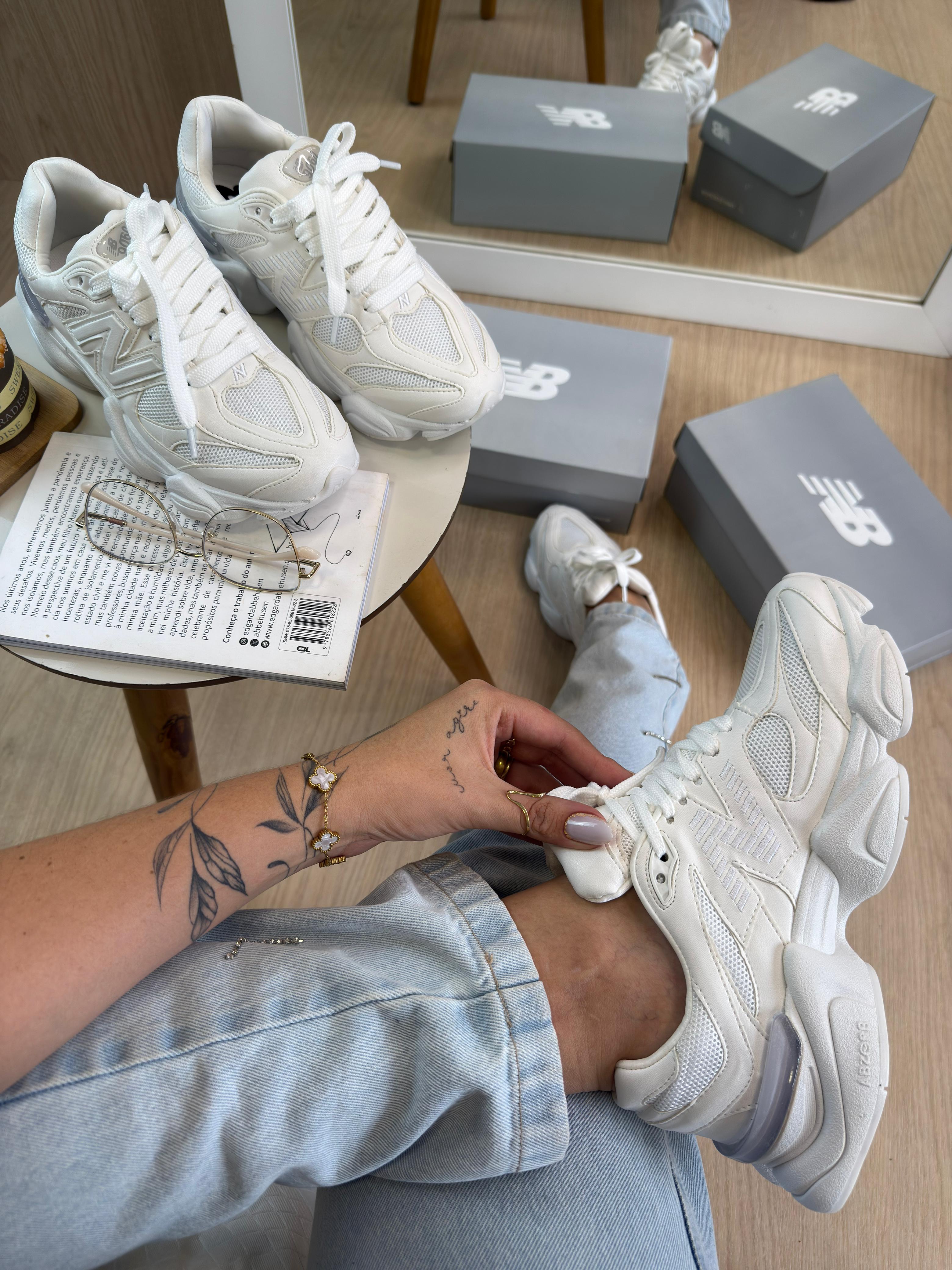 NB 9060 Triple White (Lançamento 2026)