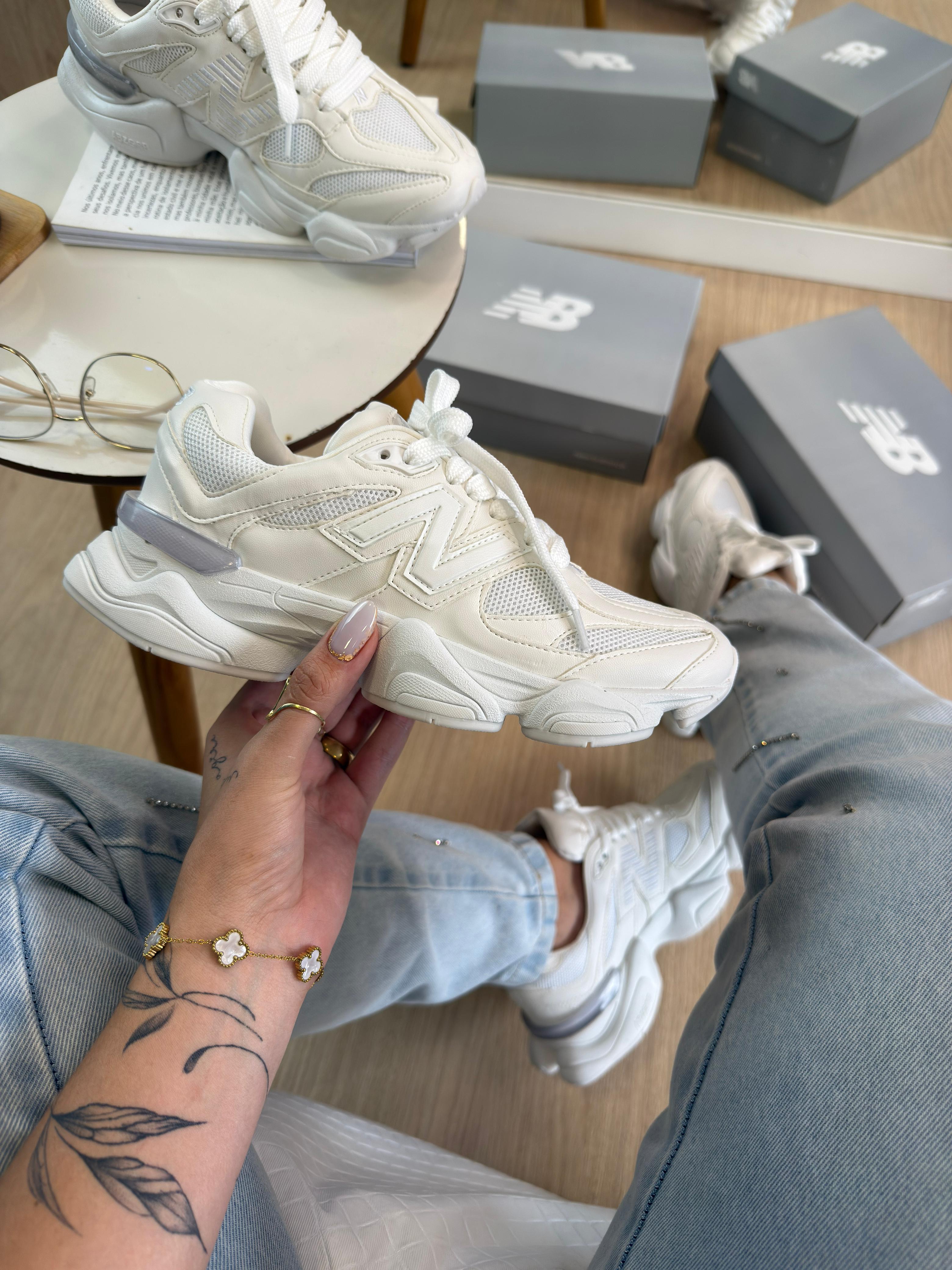 NB 9060 Triple White (Lançamento 2026)