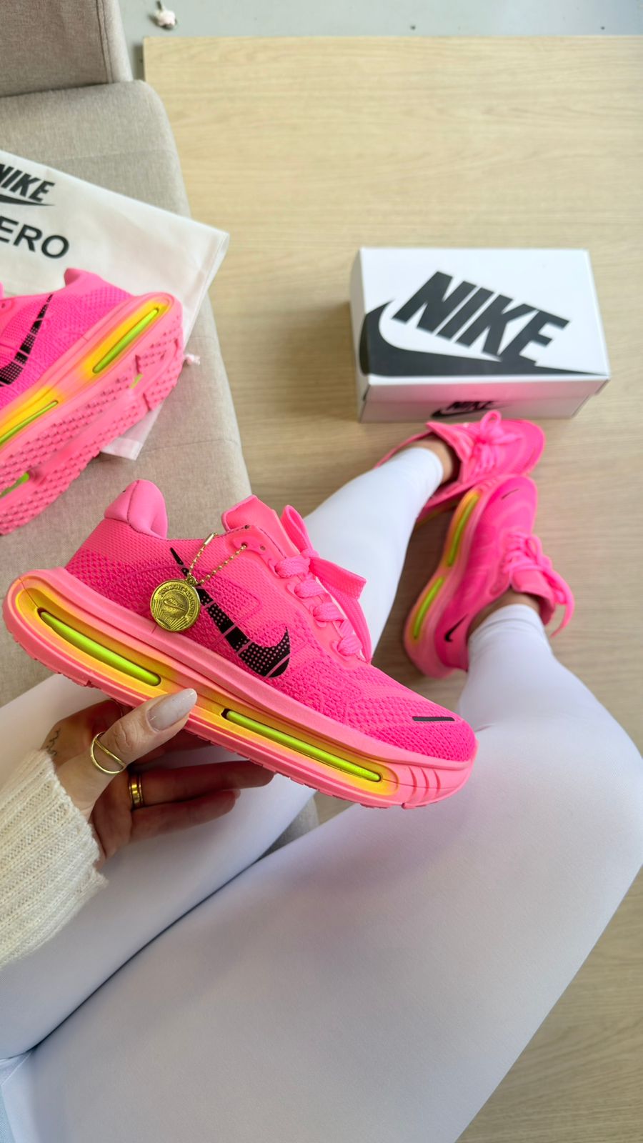Nk Air Vomero Premium Pink