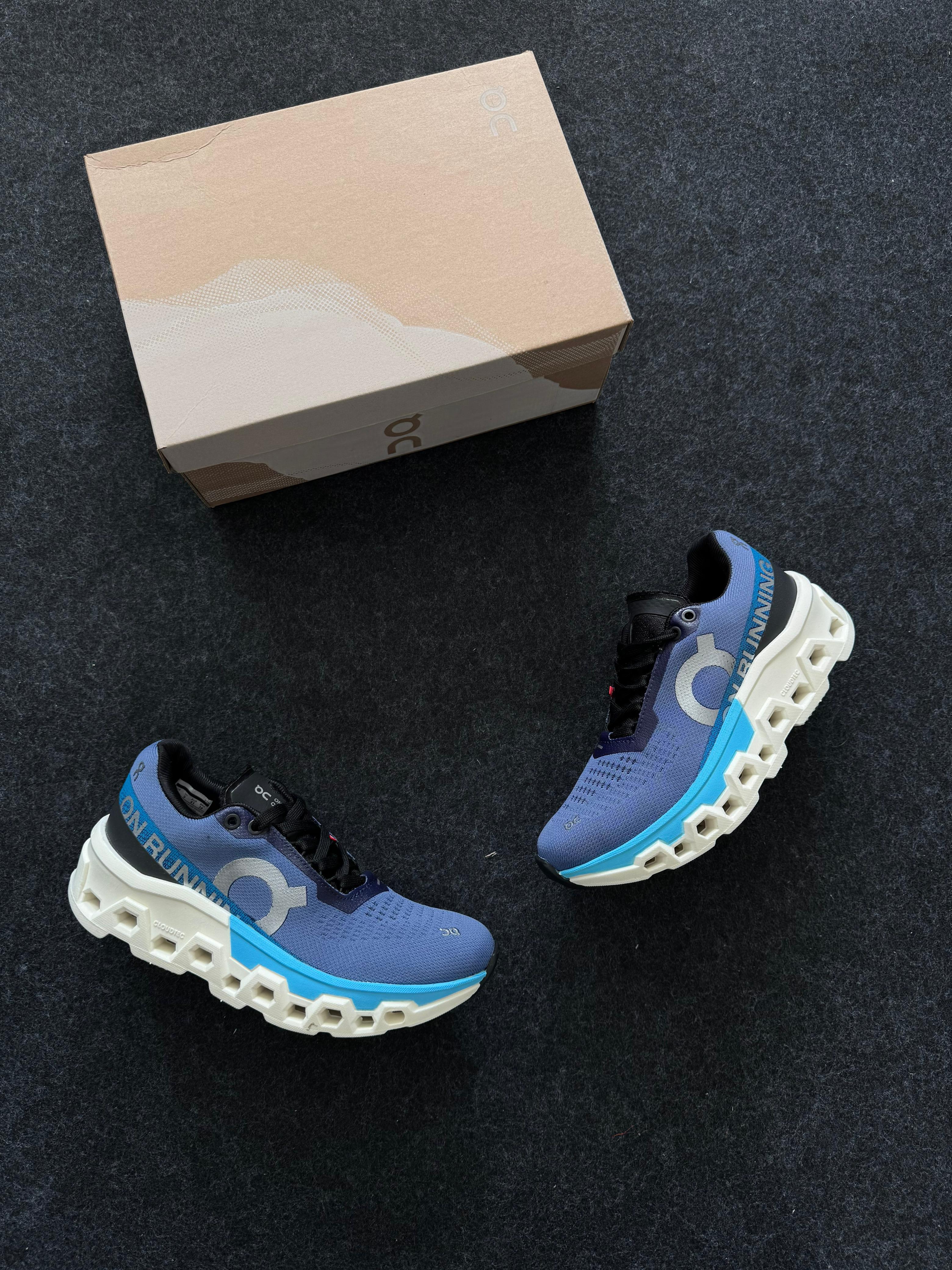 ON Cloudmonster 2  Marinho