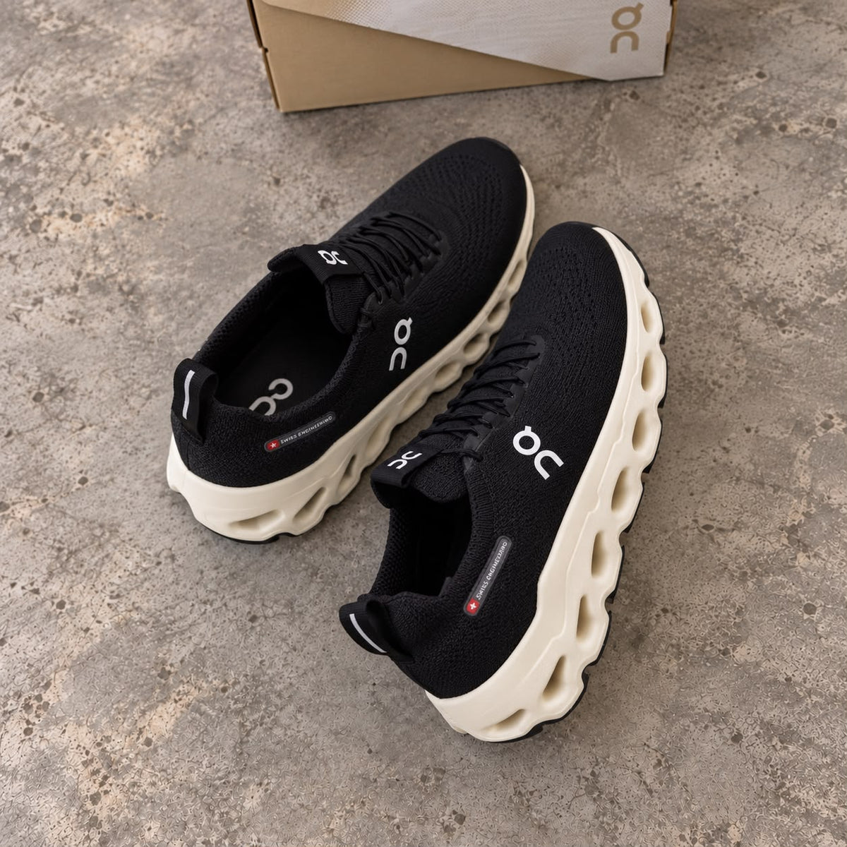 On Cloudsurfer Next Preto
