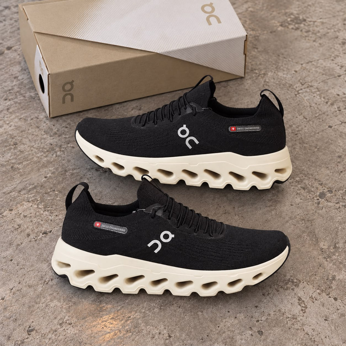 On Cloudsurfer Next Preto
