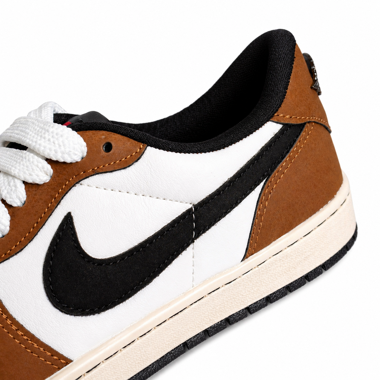 NK Air Jordan Low Caramelo (Edição limitada)